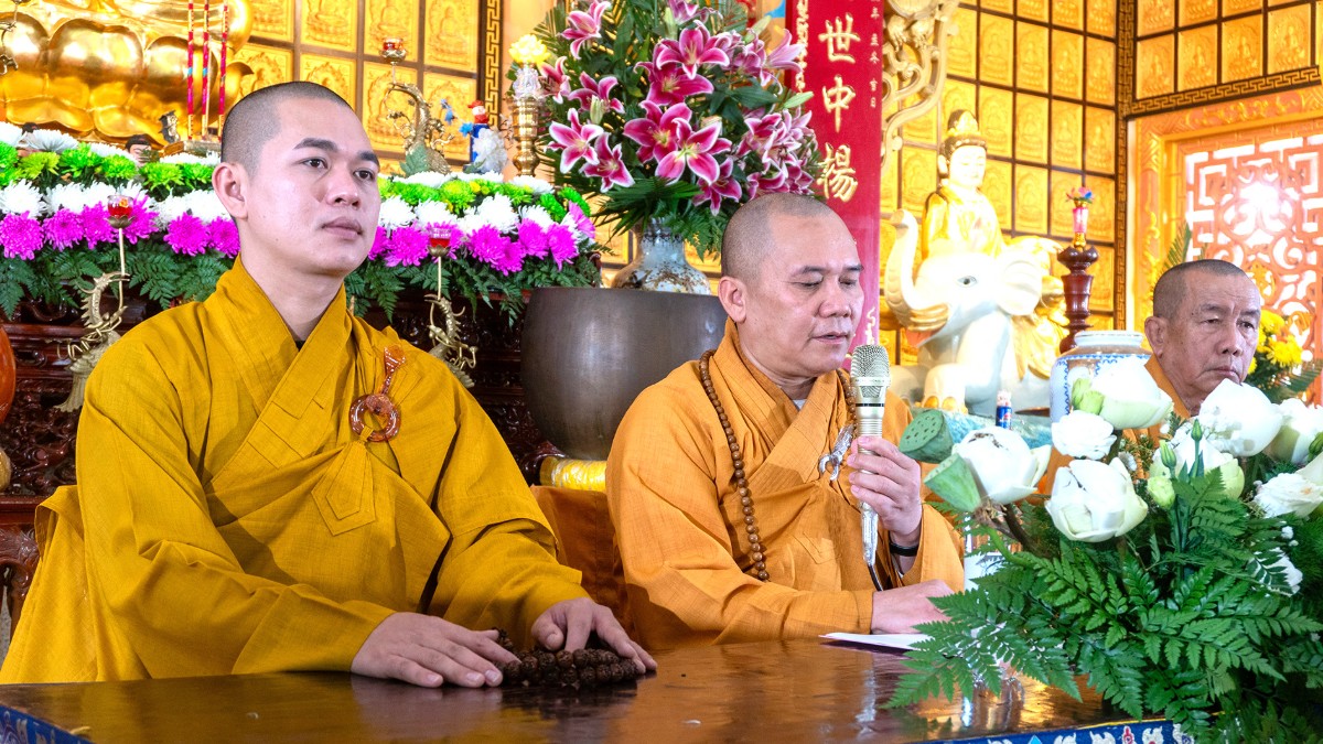 Lễ hằng thuận chùa Huệ Hương Kon Tum của Nguyễn Gia Vĩ và Nguyễn Thị Lệ Hằng