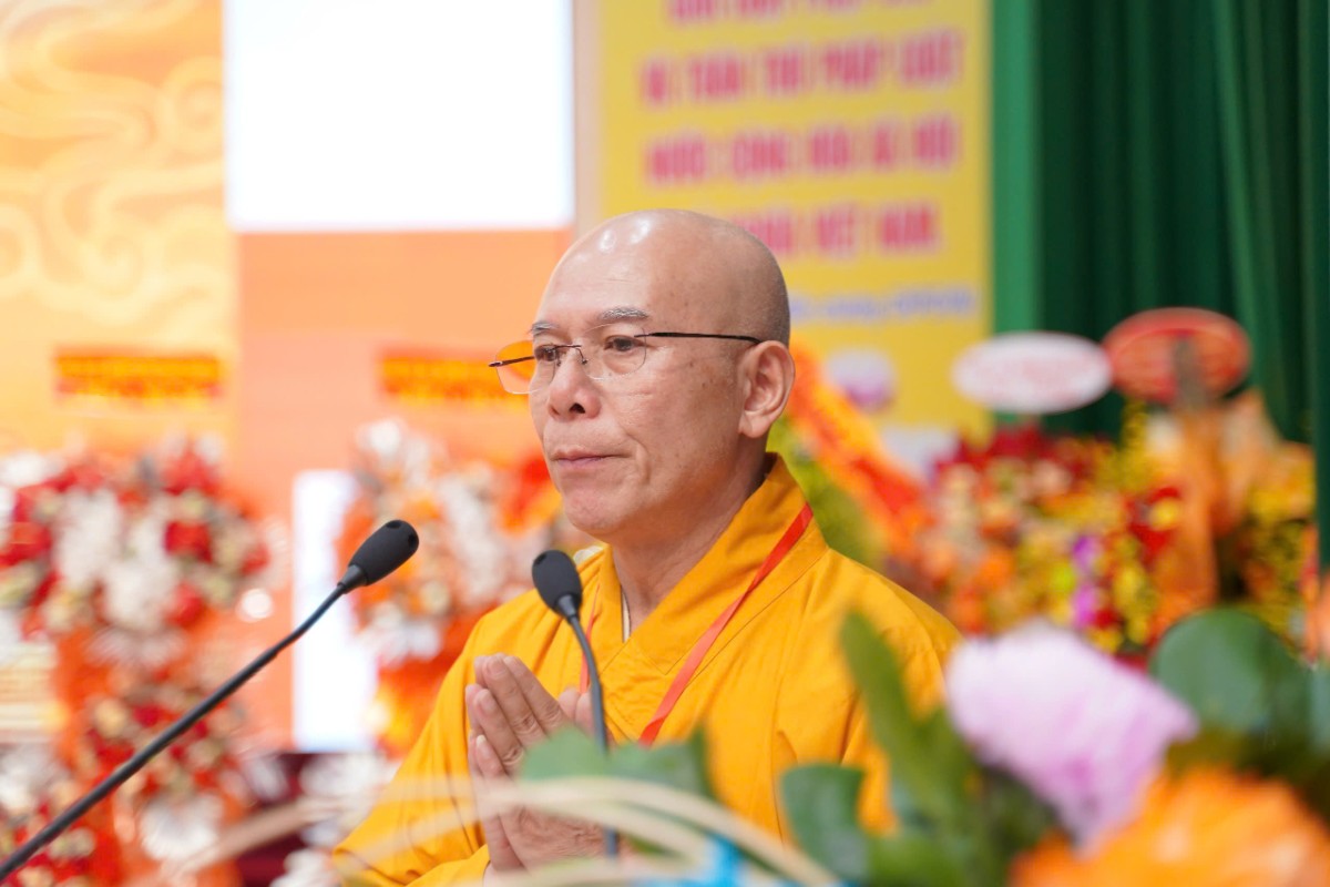 Thượng tọa Thích Nhuận Bảo phát biểu khai mạc Đại hội