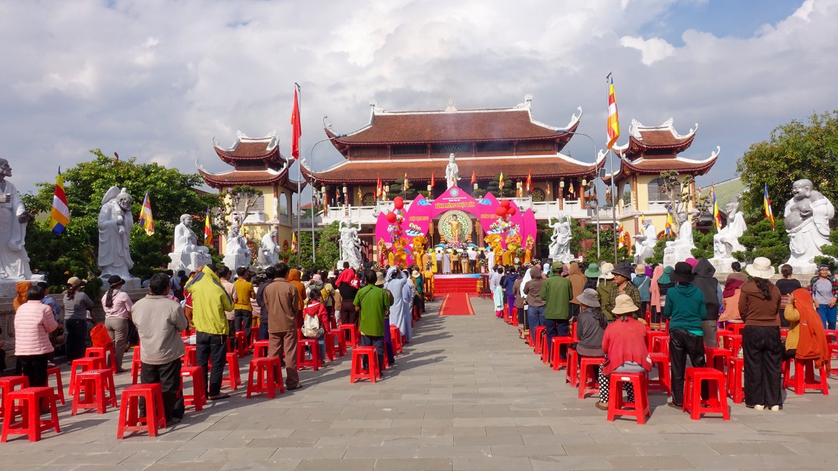 Đại lễ Phật đản PL2570 tại chùa Huệ Chiếu Quảng Ngãi
