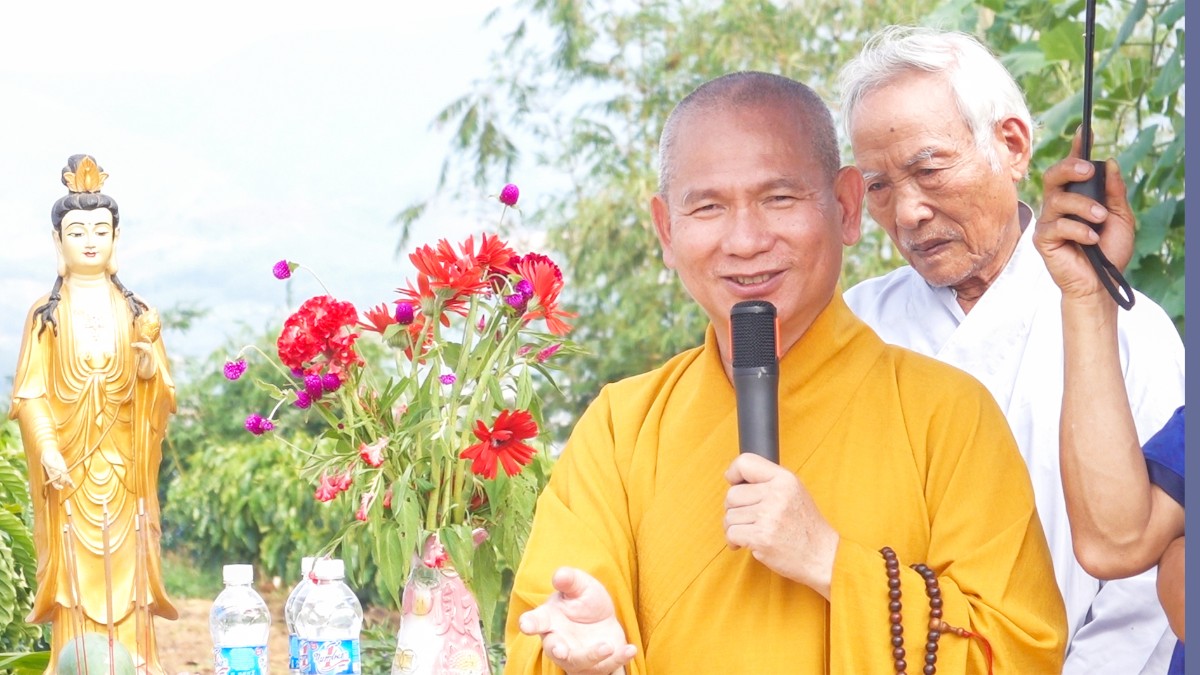 Thượng tọa Thích Quang Hạnh chia sẻ pháp thoại mùa Phật đản