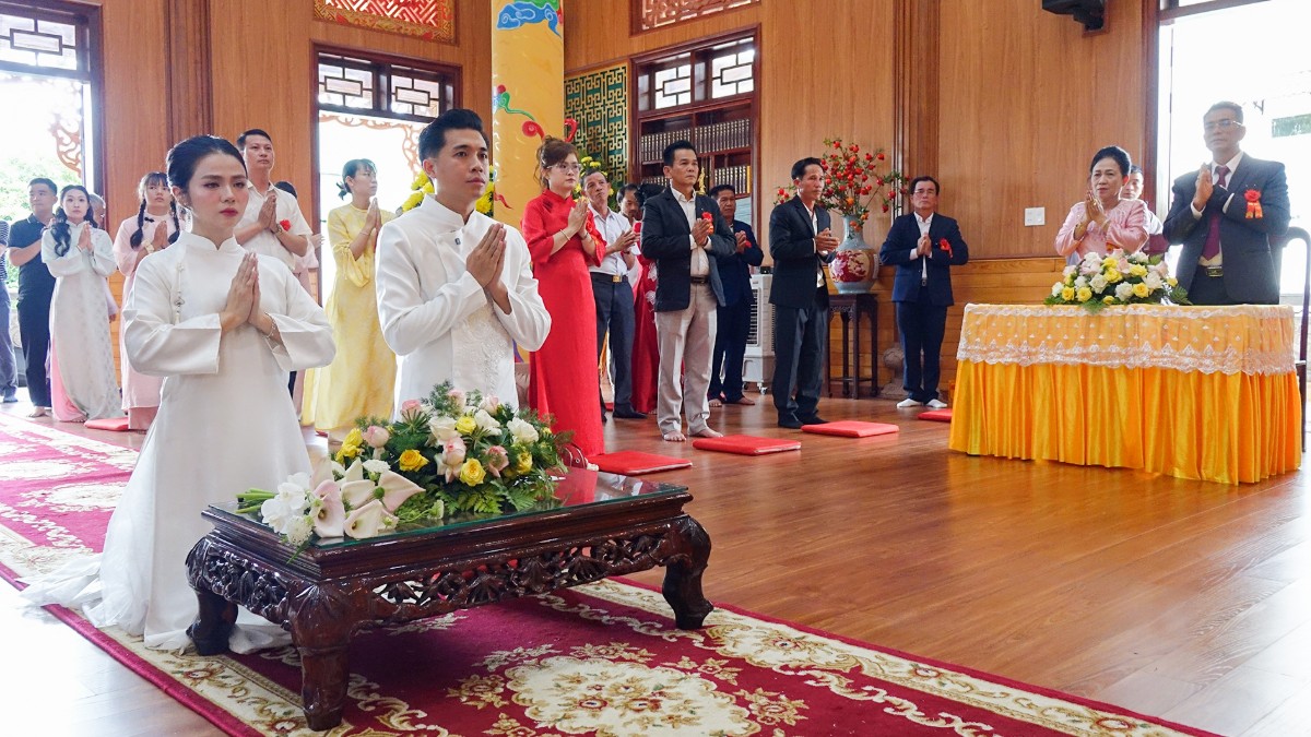 Lễ hằng thuận tại chùa Huệ Hương Kon Tum