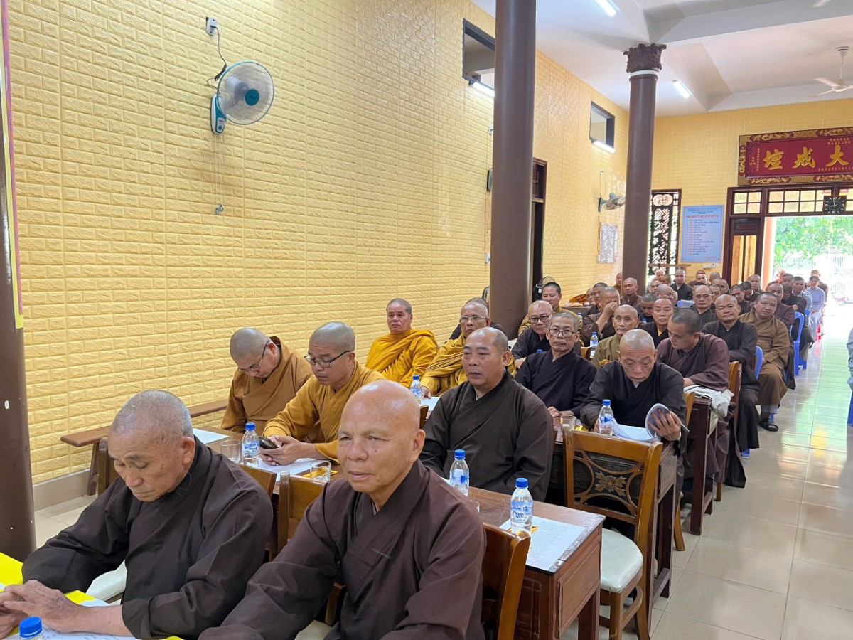 Toàn cảnh phiên họp mở rộng của Ban Trị sự GHPGVN tỉnh Quảng Ngãi