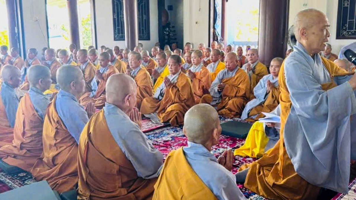 Nghi thức kiết giới trường hạ của chư Ni tỉnh Quảng Ngãi
