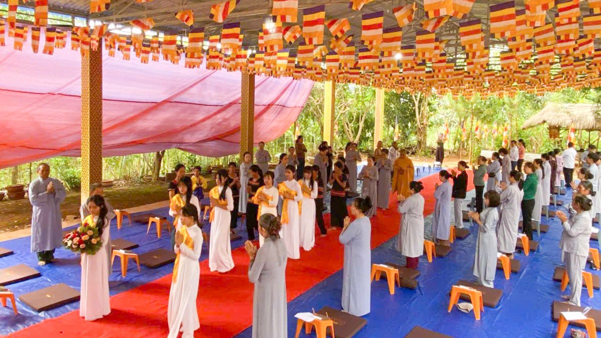 Đại lễ Phật đản PL2570 tại chùa Khánh Linh
