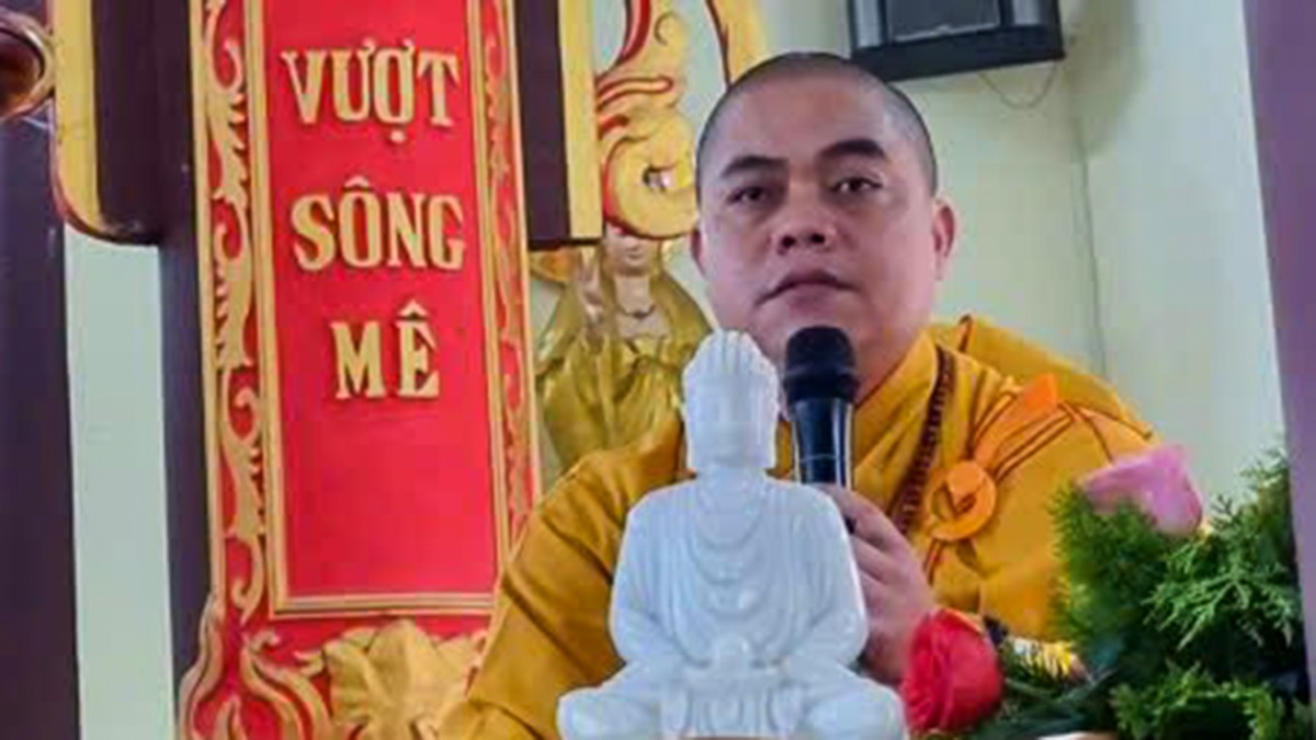 Đại đức Thích Nhuận Tâm chủ trì Đại lễ Phật đản