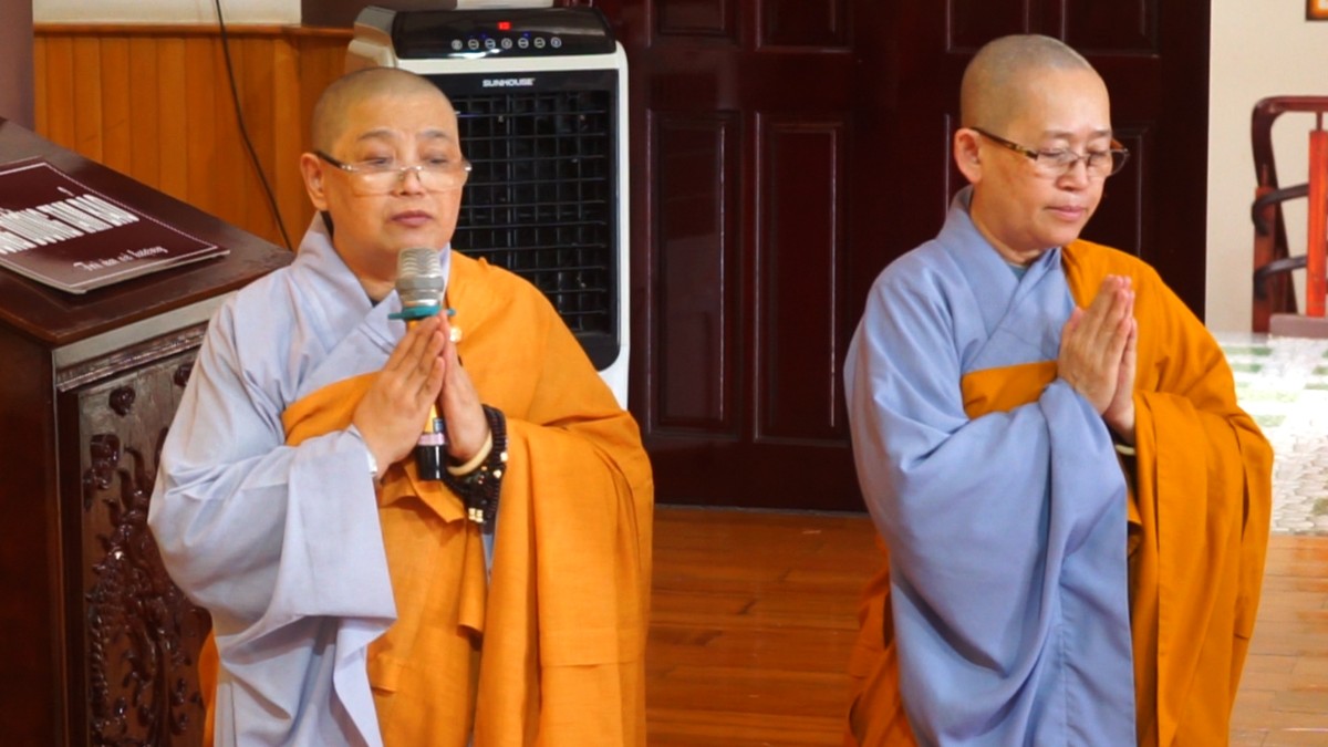 Ni sư Thích Nữ Chúc Giác dâng lời tri ân
