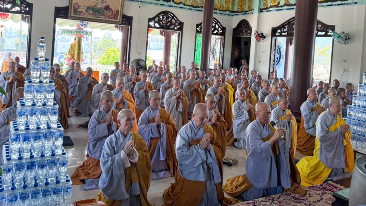 Hạ trường Ni giới tỉnh Quảng Ngãi tổ chức kỳ Bố-tát đầu tiên mùa An cư kiết hạ PL2570